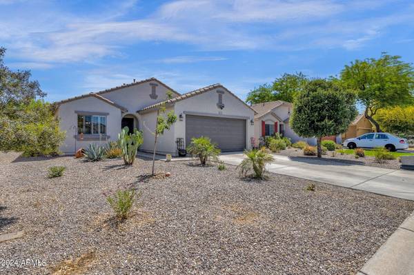 1303 W BELMONT RED Trail, San Tan Valley, AZ 85143