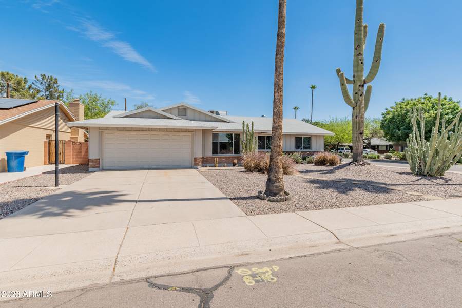 2625 S BONARDEN Lane, Tempe, AZ 85282