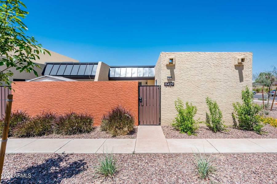 8429 N 59TH Drive, Glendale, AZ 85302