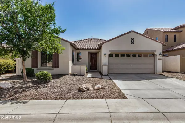 4921 S WHITE Place, Chandler, AZ 85249