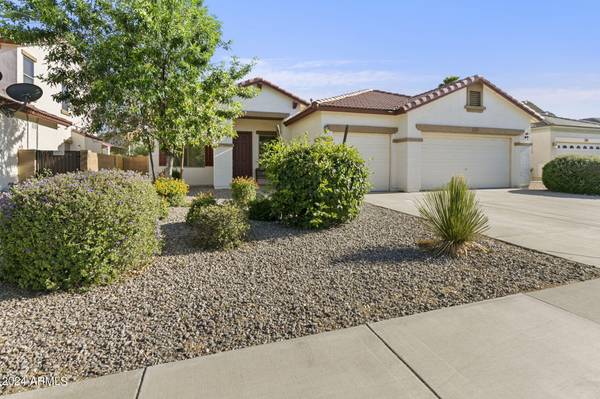 17937 W CARIBBEAN Lane, Surprise, AZ 85388