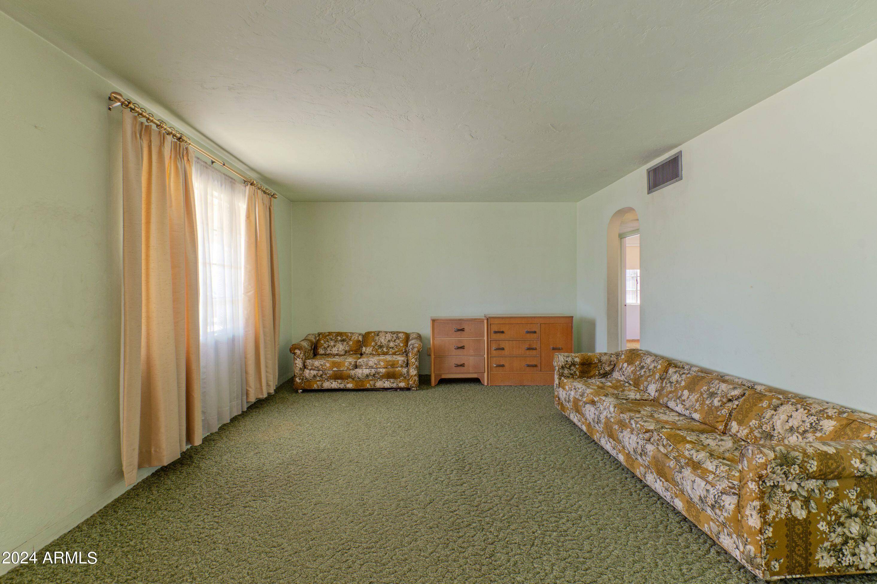 Phoenix, AZ 85008,1830 N 43RD Street