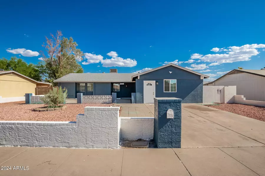 7621 W CHEERY LYNN Road, Phoenix, AZ 85033