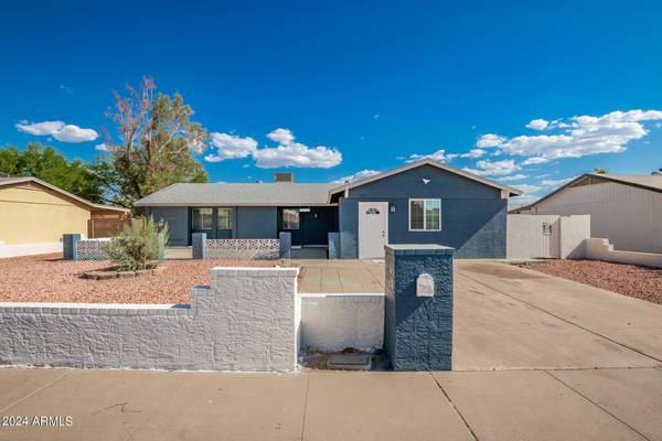 7621 W CHEERY LYNN Road,  Phoenix,  AZ 85033