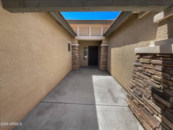 Queen Creek, AZ 85142,18721 E SWAN Drive