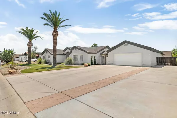 Litchfield Park, AZ 85340,12811 W COLTER Street