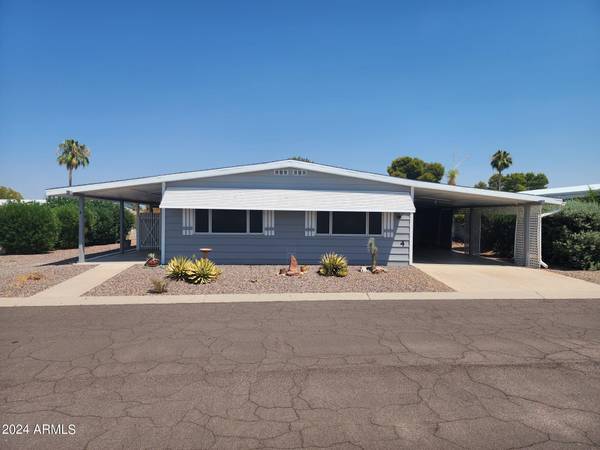 Wickenburg, AZ 85390,2501 W Wickenburg Way #04