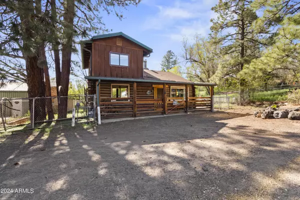 636 N WOODLAND Road, Lakeside, AZ 85929