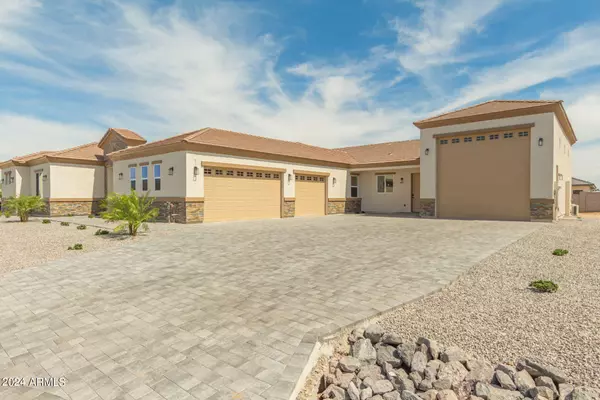 Litchfield Park, AZ 85340,18223 W San Miguel Court