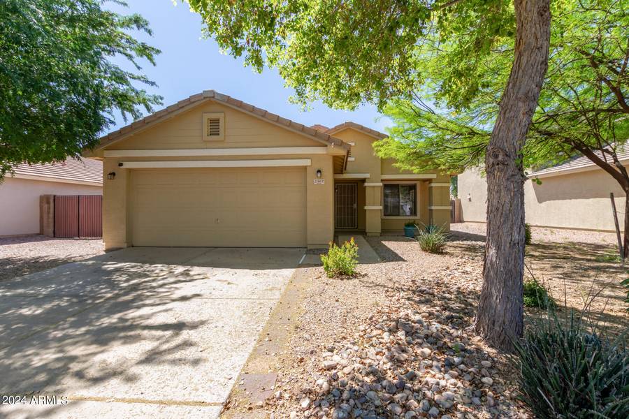 2567 W SAWTOOTH Way, San Tan Valley, AZ 85144