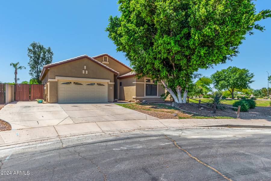 10423 E FLORIAN Avenue, Mesa, AZ 85208