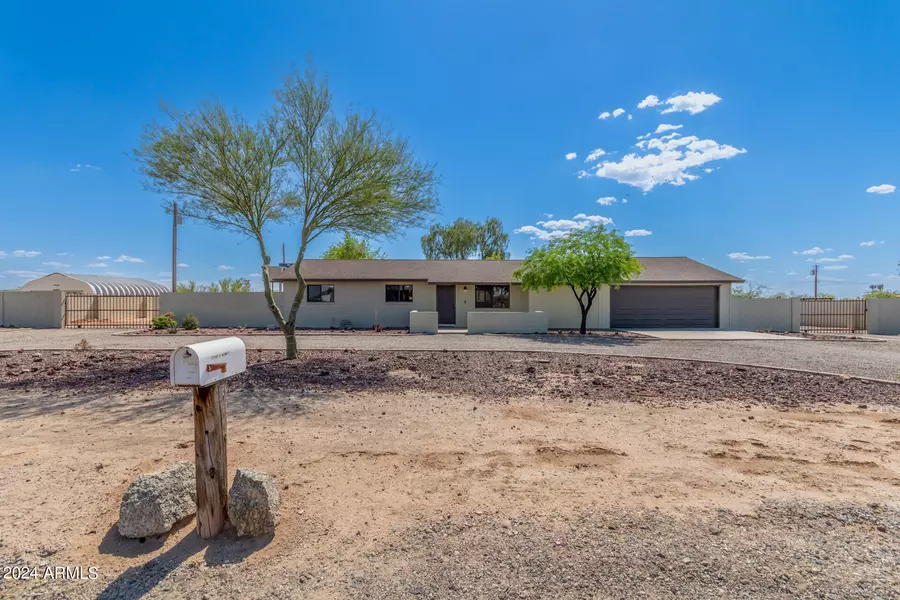 12840 S HERMIT Road, Buckeye, AZ 85326