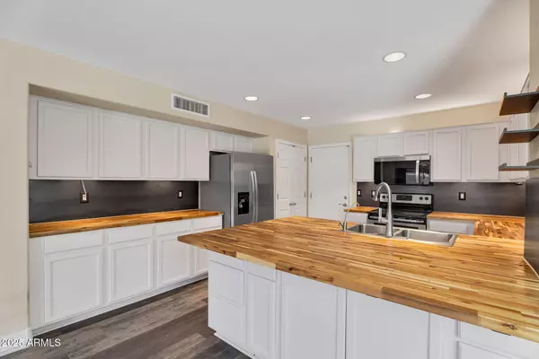 San Tan Valley, AZ 85144,1897 W APPALOOSA Way