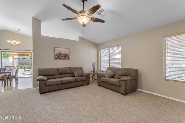 Gilbert, AZ 85233,1349 W VAUGHN Avenue