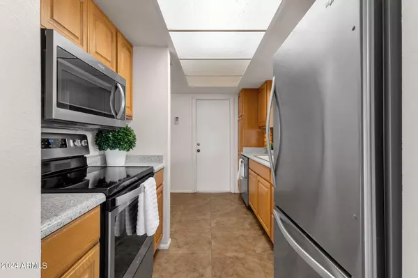 Phoenix, AZ 85023,16020 N 25TH Drive