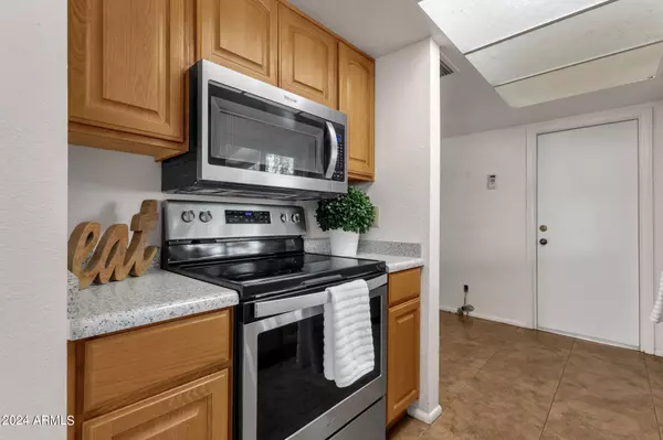 Phoenix, AZ 85023,16020 N 25TH Drive