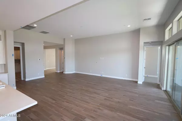 Litchfield Park, AZ 85340,5627 N 199TH Drive