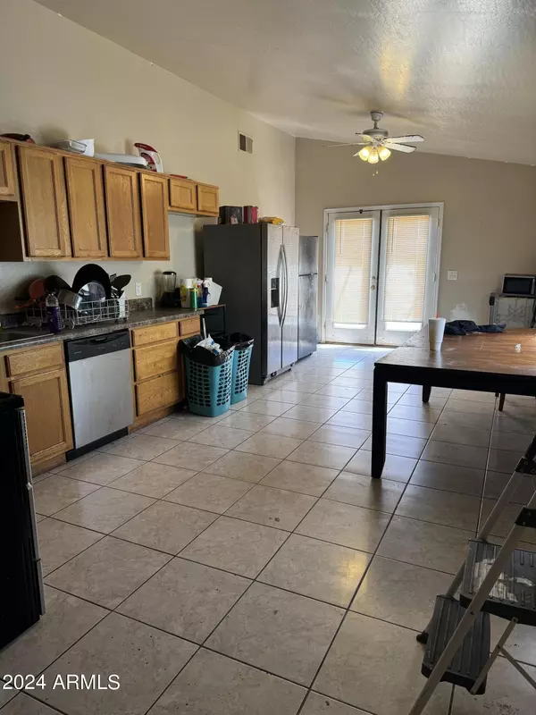 11071 W LOMA VISTA Drive, Arizona City, AZ 85123