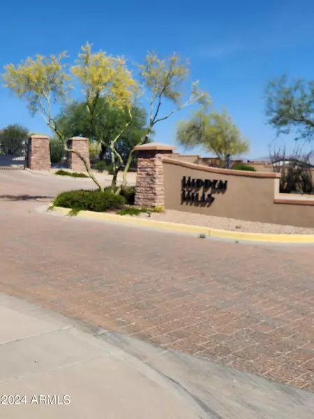 17929 W ESTES Way #6, Goodyear, AZ 85338