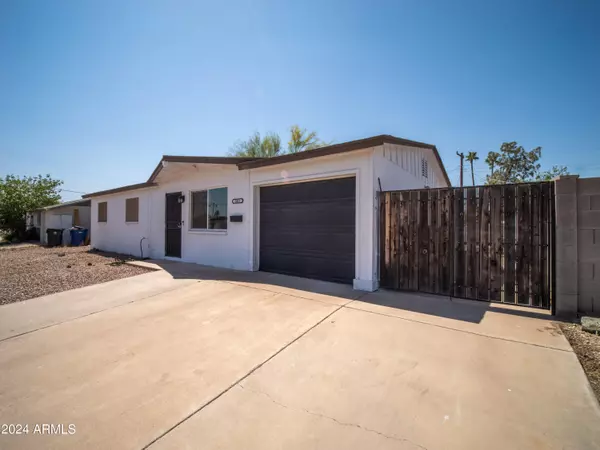 Mesa, AZ 85201,1011 W MCLELLAN Road