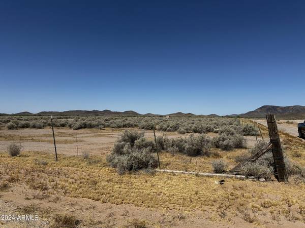 123 S xxx -- #93,  Tonopah,  AZ 85354