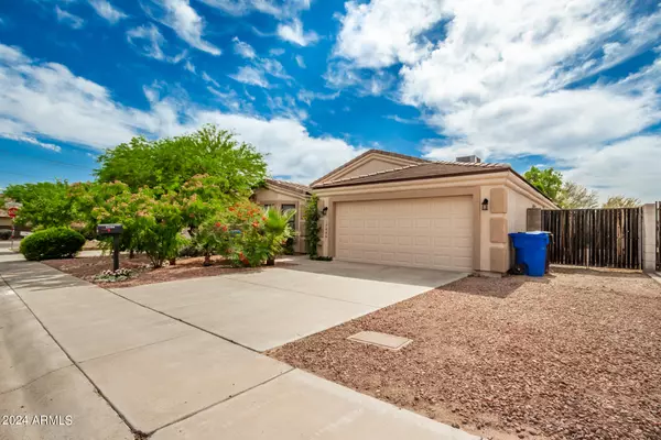 17806 N 41ST Place,  Phoenix,  AZ 85032