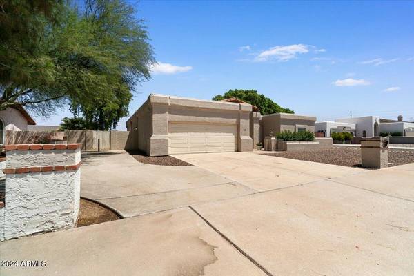 Phoenix, AZ 85053,3524 W PARADISE Lane