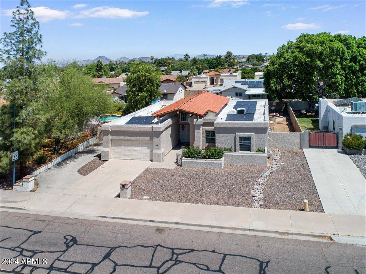 Phoenix, AZ 85053,3524 W PARADISE Lane