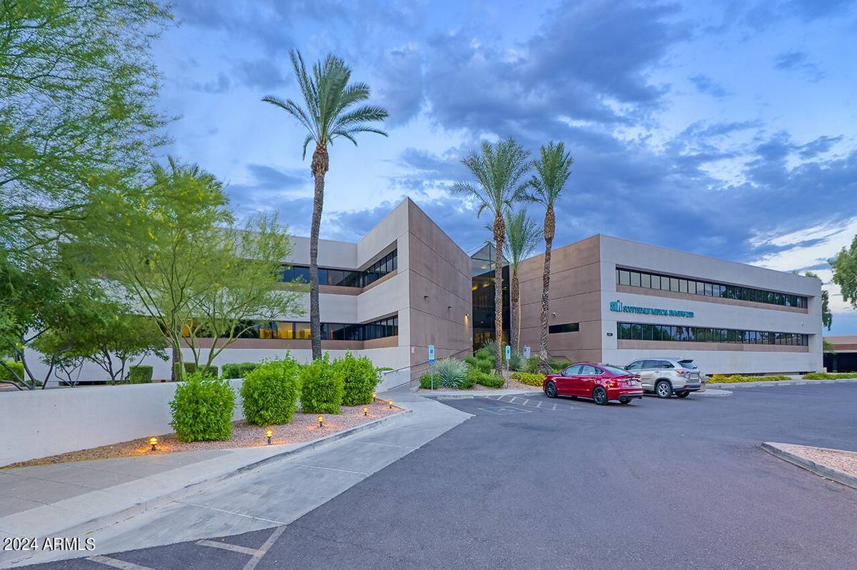 Scottsdale, AZ 85258,9220 E MOUNTAIN VIEW Road #215