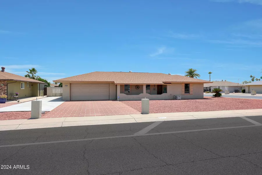 9727 W GREENWAY Road, Sun City, AZ 85351