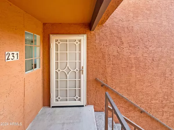 4704 E PARADISE VILLAGE Parkway N #231, Phoenix, AZ 85032