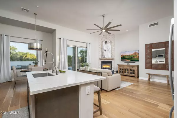 Scottsdale, AZ 85262,11383 E GREYTHORN Drive