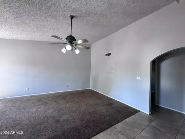 Phoenix, AZ 85051,9652 N 36TH Avenue