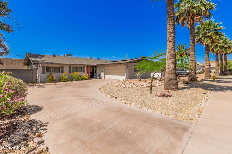 131 E RIVIERA Drive, Tempe, AZ 85282