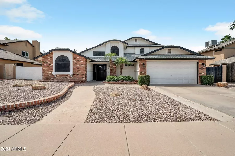 4917 E DALLAS Street, Mesa, AZ 85205