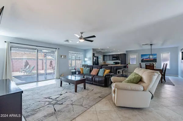 Mesa, AZ 85204,2452 E HOPI Avenue