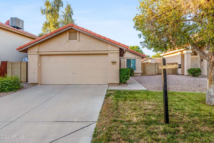 2306 W PARK Avenue, Chandler, AZ 85224