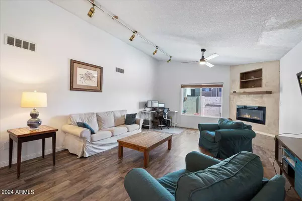 Mesa, AZ 85202,1804 W KIOWA Circle