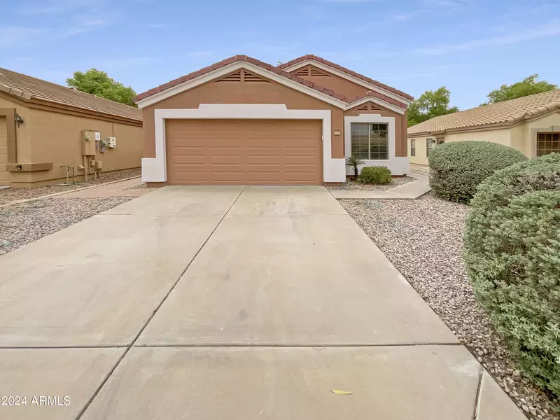 33360 N WINDMILL Run, San Tan Valley, AZ 85144