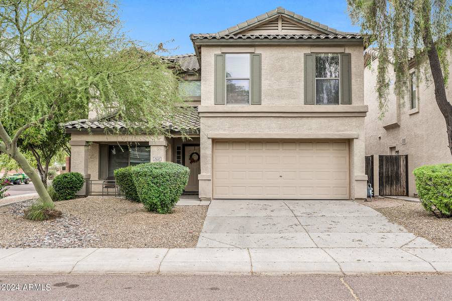 2532 W STRAIGHT ARROW Lane, Phoenix, AZ 85085