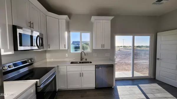 Eloy, AZ 85131,3345 W SANTAN VISTA Drive