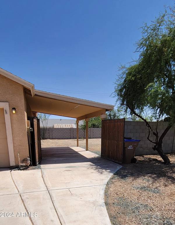 Coolidge, AZ 85128,233 W Sundance Drive