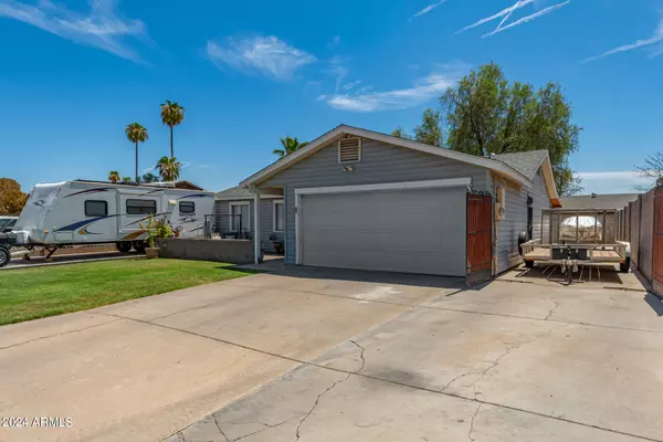 Phoenix, AZ 85033,8131 W PIERSON Street