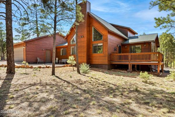 2752 CANYON RIDGE Road,  Overgaard,  AZ 85933