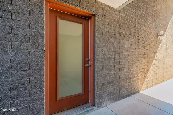 Phoenix, AZ 85016,1630 E GEORGIA Avenue #104