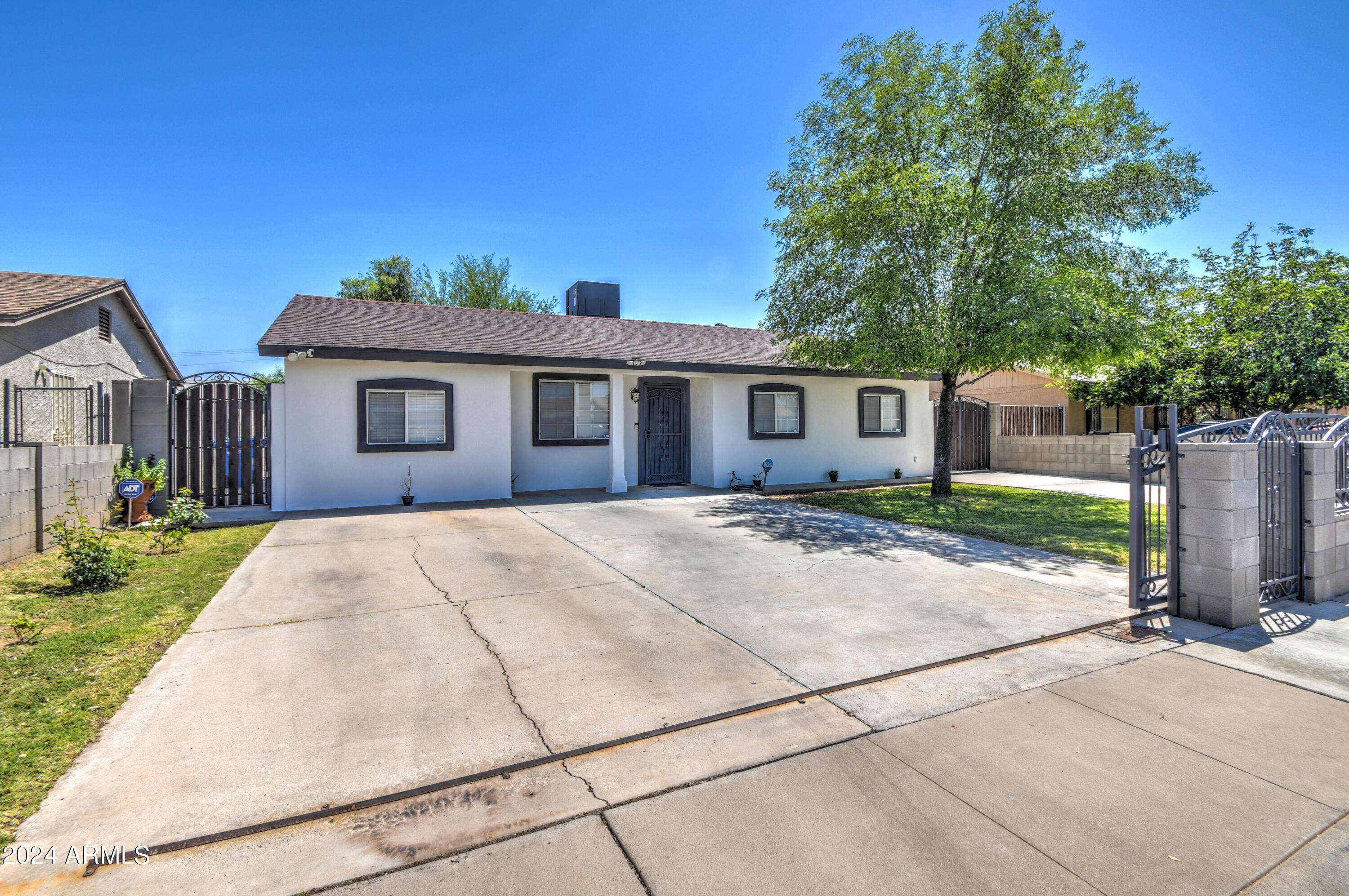 2025 W ATLANTA Avenue, Phoenix, AZ 85041