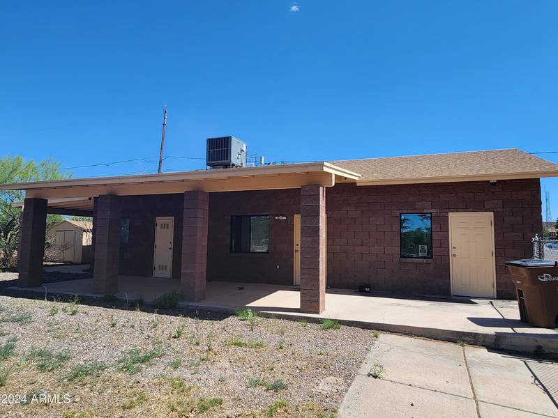 1645 N H Avenue N, Douglas, AZ 85607