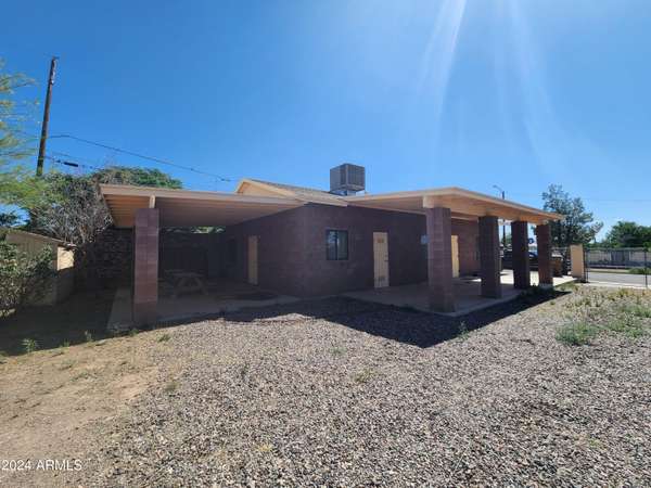 Douglas, AZ 85607,1645 N H Avenue N