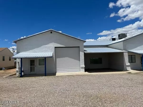 Benson, AZ 85602,104 N Center Way