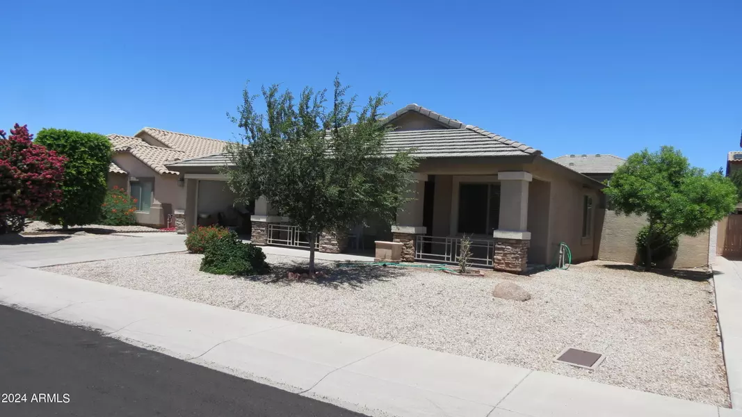 5658 W DESERT JEWEL Drive, Glendale, AZ 85302